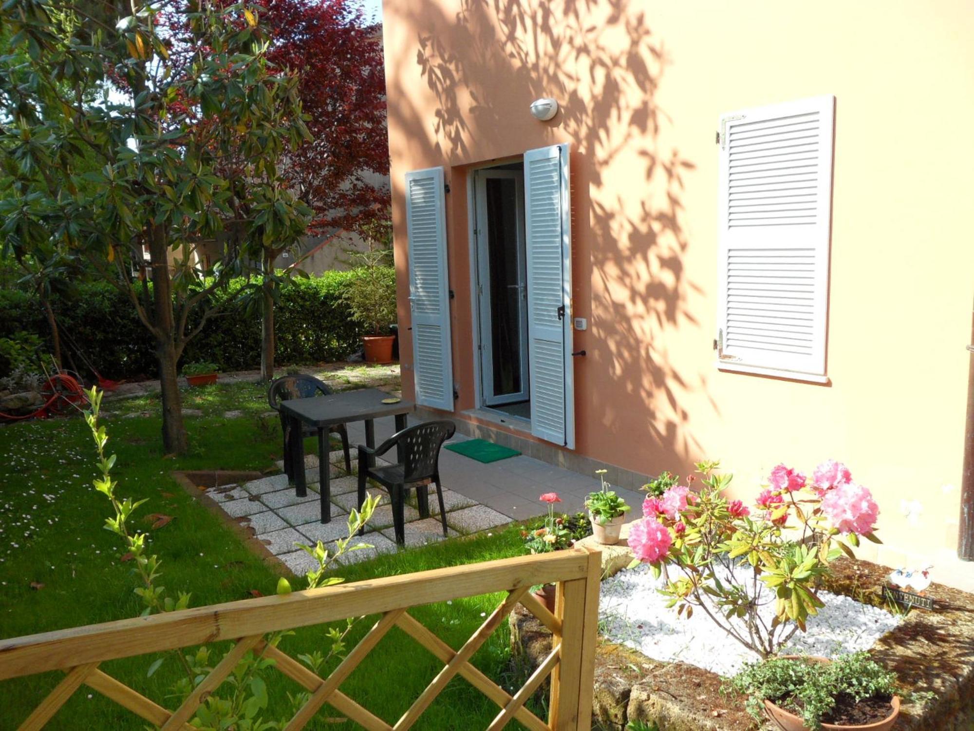 A Due Passi Dal Mare B&B Numana Exterior photo