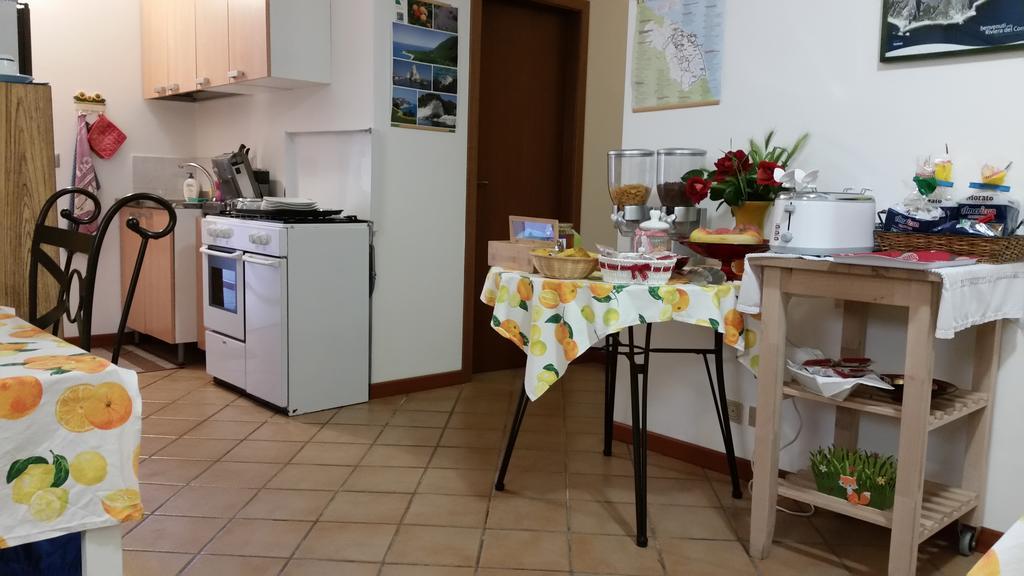 A Due Passi Dal Mare B&B Numana Exterior photo